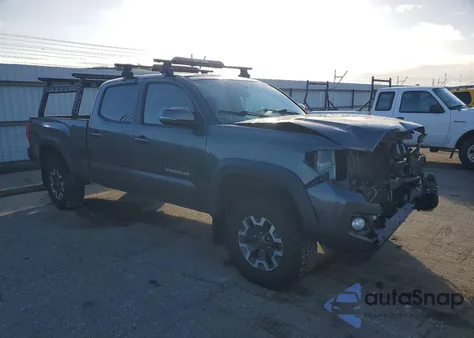 2017 Toyota Tacoma Double Cab z USA, uszkodzony, nr VIN 3TMDZ5BN1HM021011